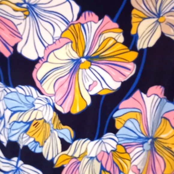 Coco Bianco Floral Print  Blouse - Picture 8 of 13